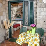 Casale Antonietta 4*