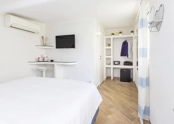 Casale Antonietta Oda ve Kahvaltı 4*