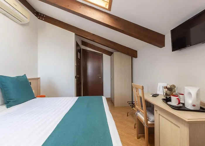 Casale Antonietta Oda ve Kahvaltı 4*
